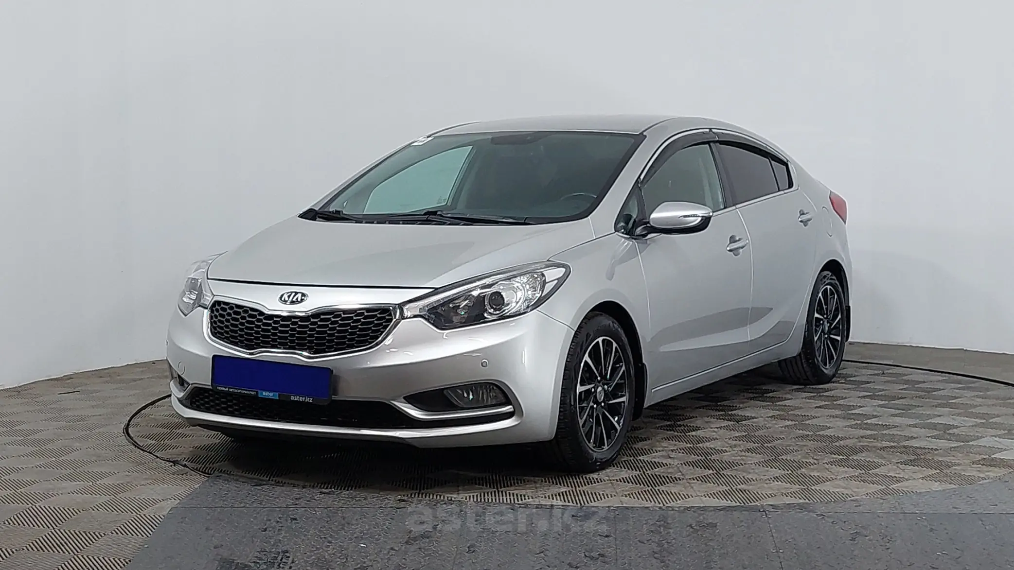 Kia Cerato 2013