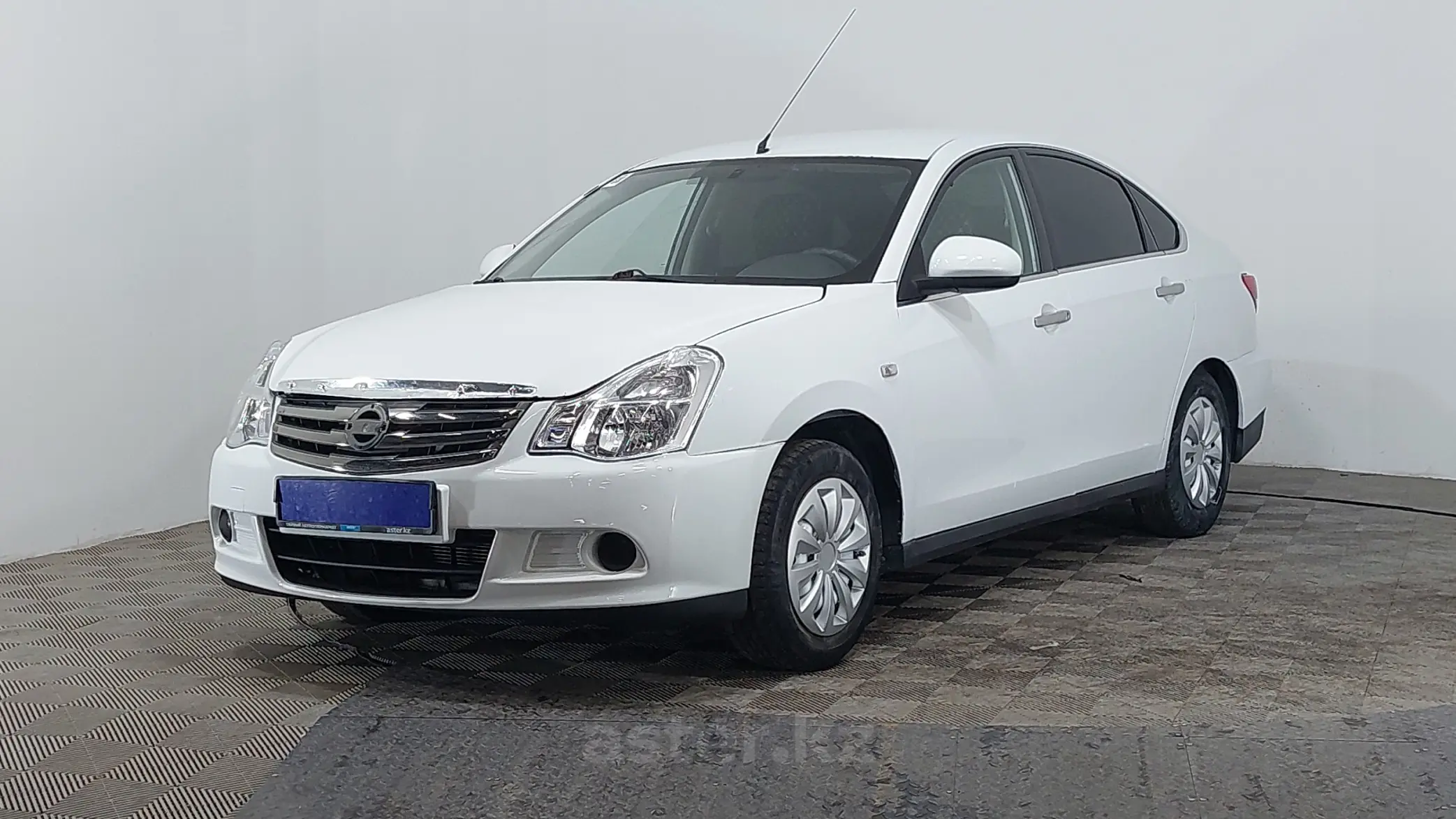 Nissan Almera 2014