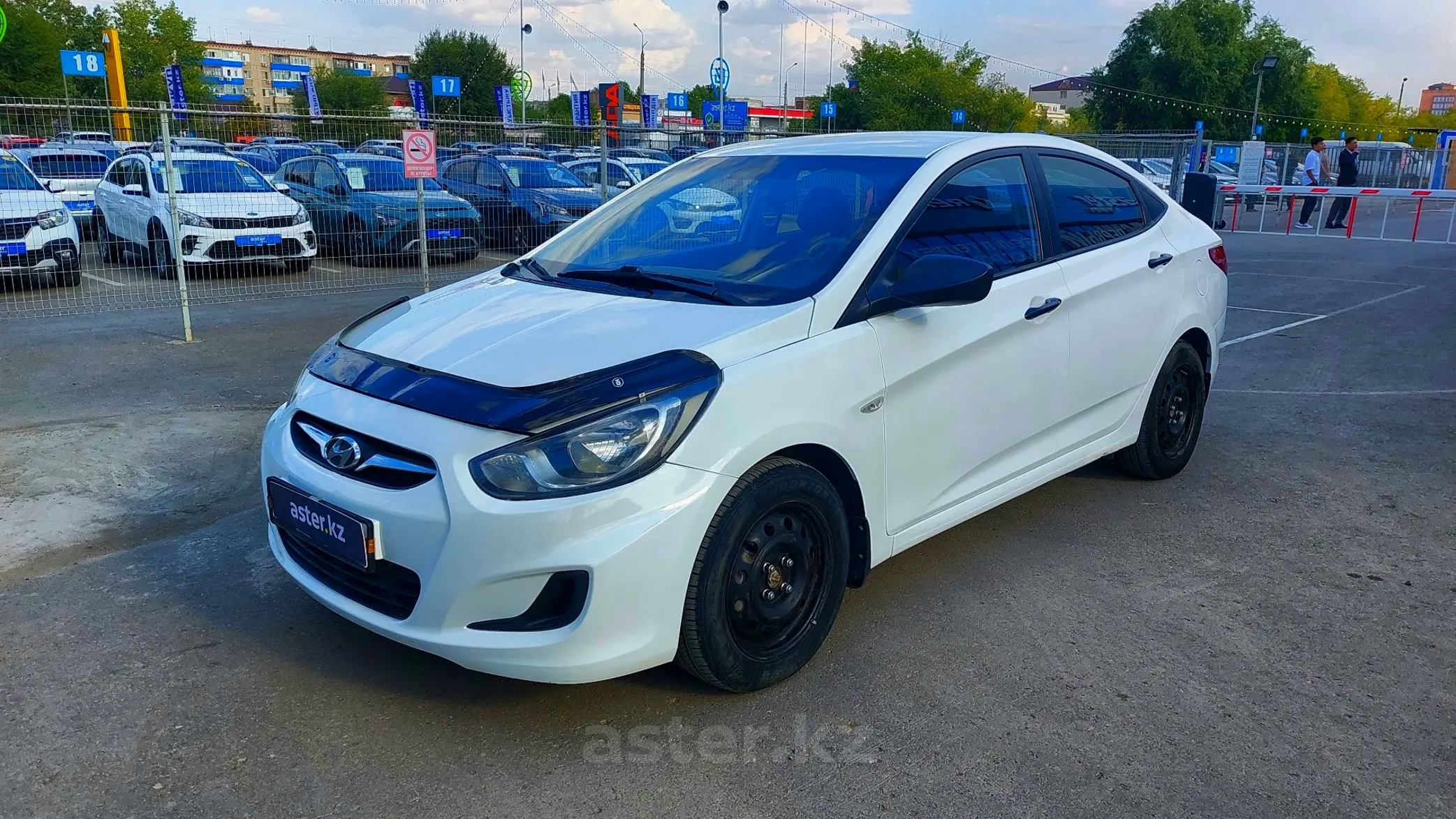 Hyundai Accent 2013