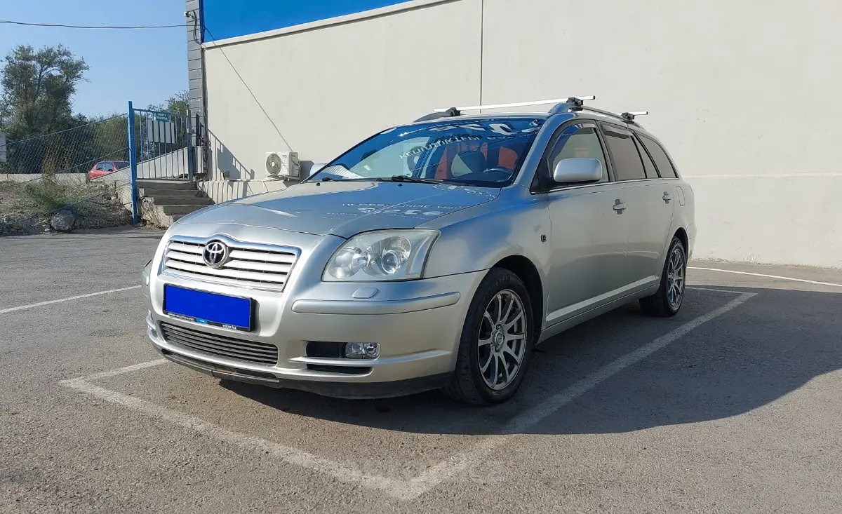 2004 Toyota Avensis