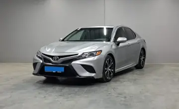 Toyota Camry 2018 года за 13 830 000 тг. в Шымкент