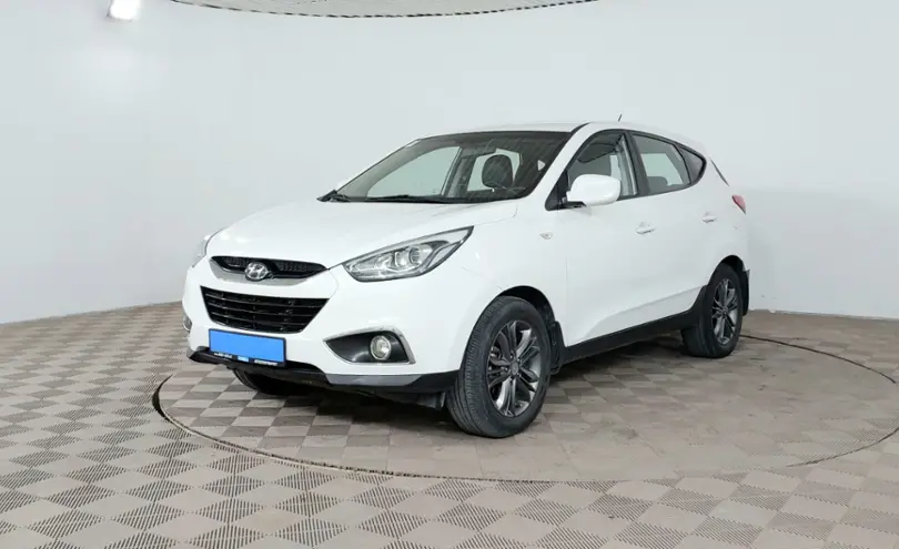 Hyundai ix35 2015 белый. Хундай Ах 35 белый красивый. Хендай ай35 на стиле.