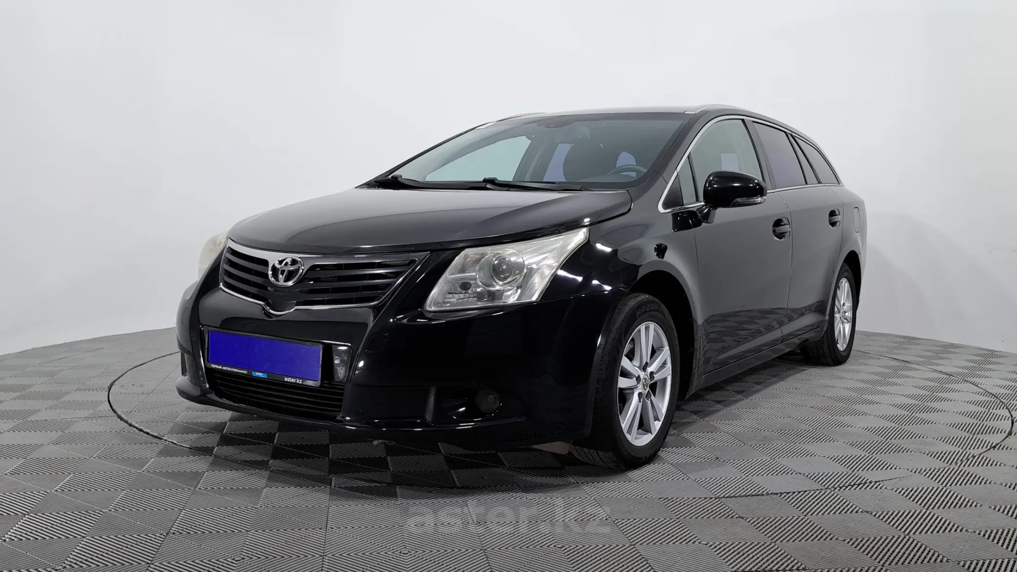 Toyota Avensis 2011