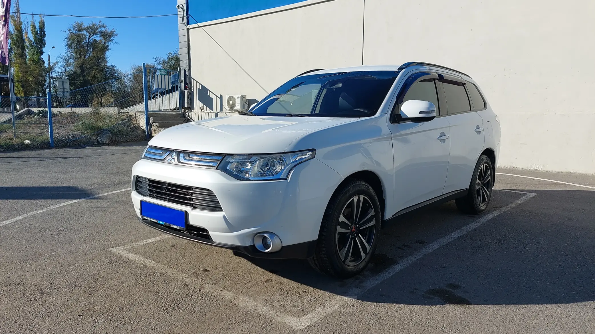 Mitsubishi Outlander 2012