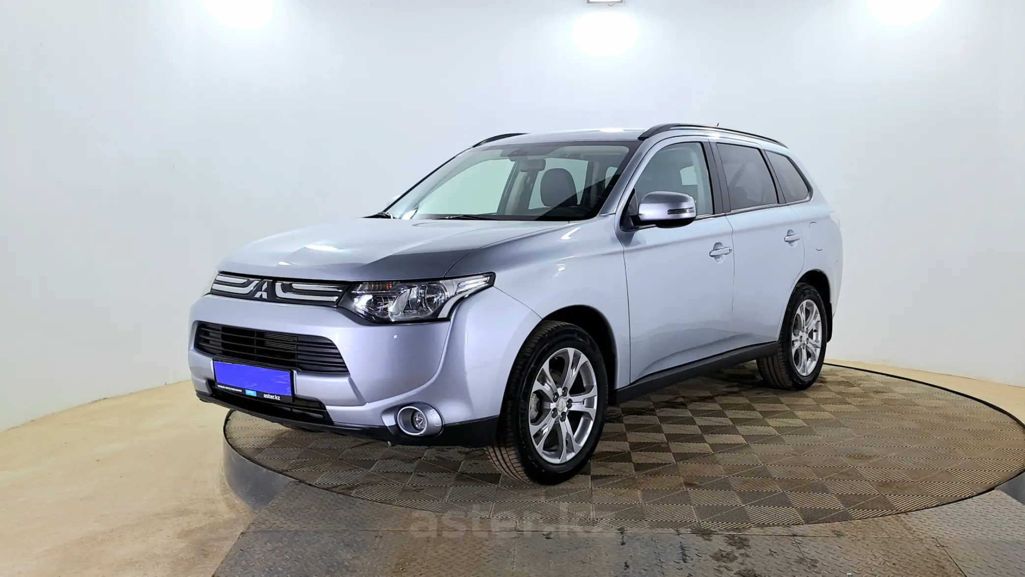 Mitsubishi Outlander 2013