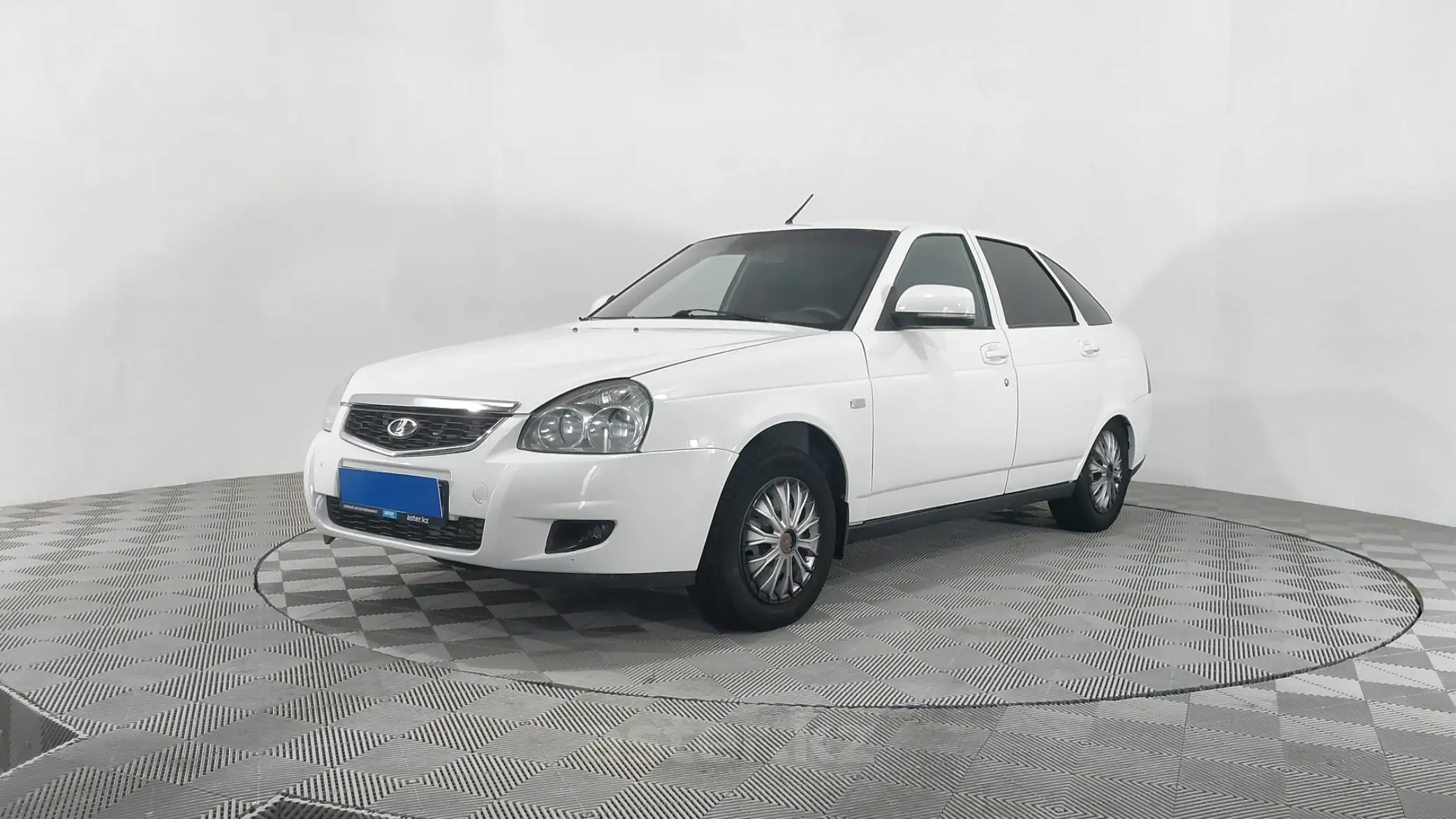 LADA (ВАЗ) Priora 2012