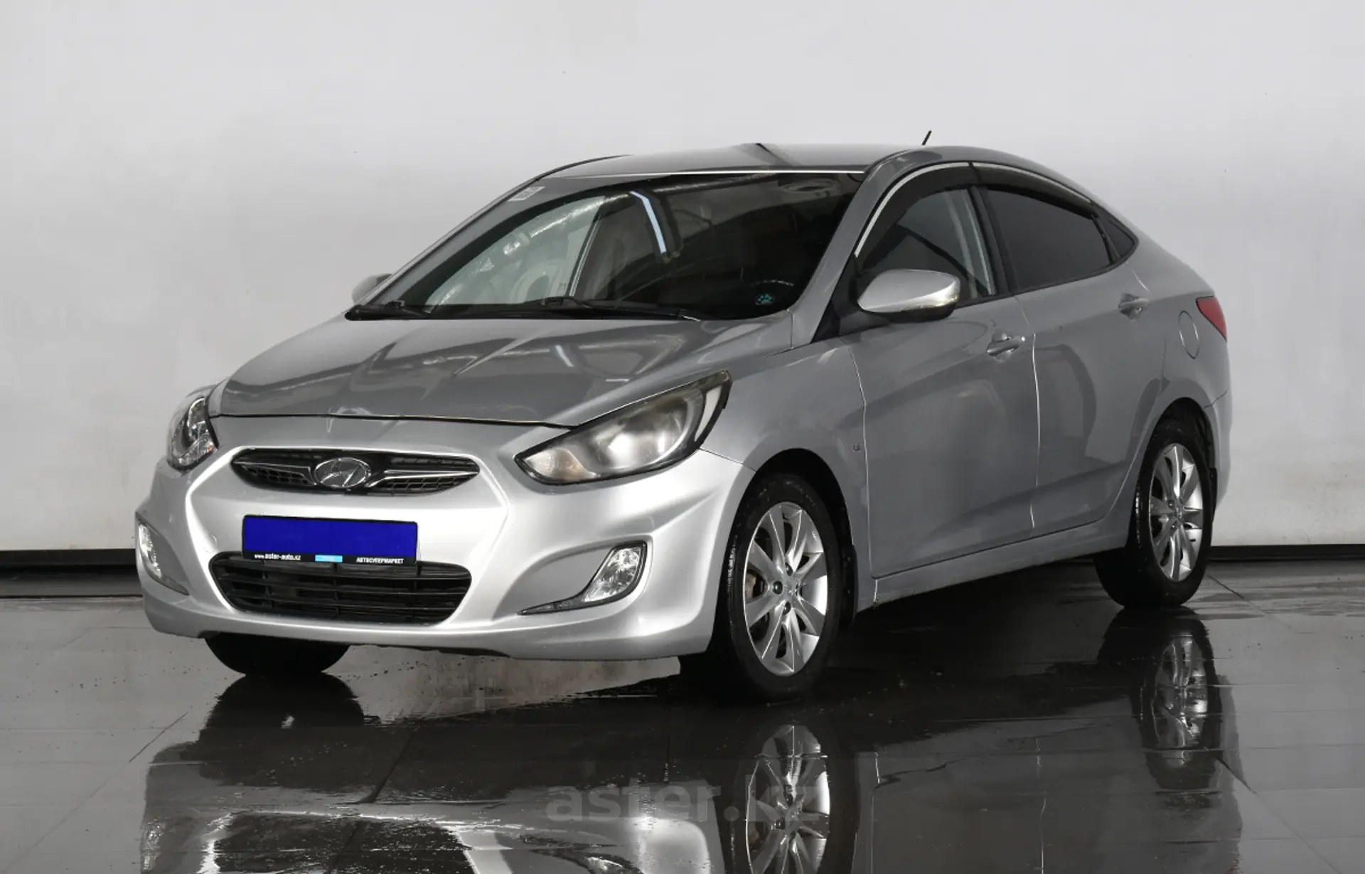 Hyundai Accent 2012