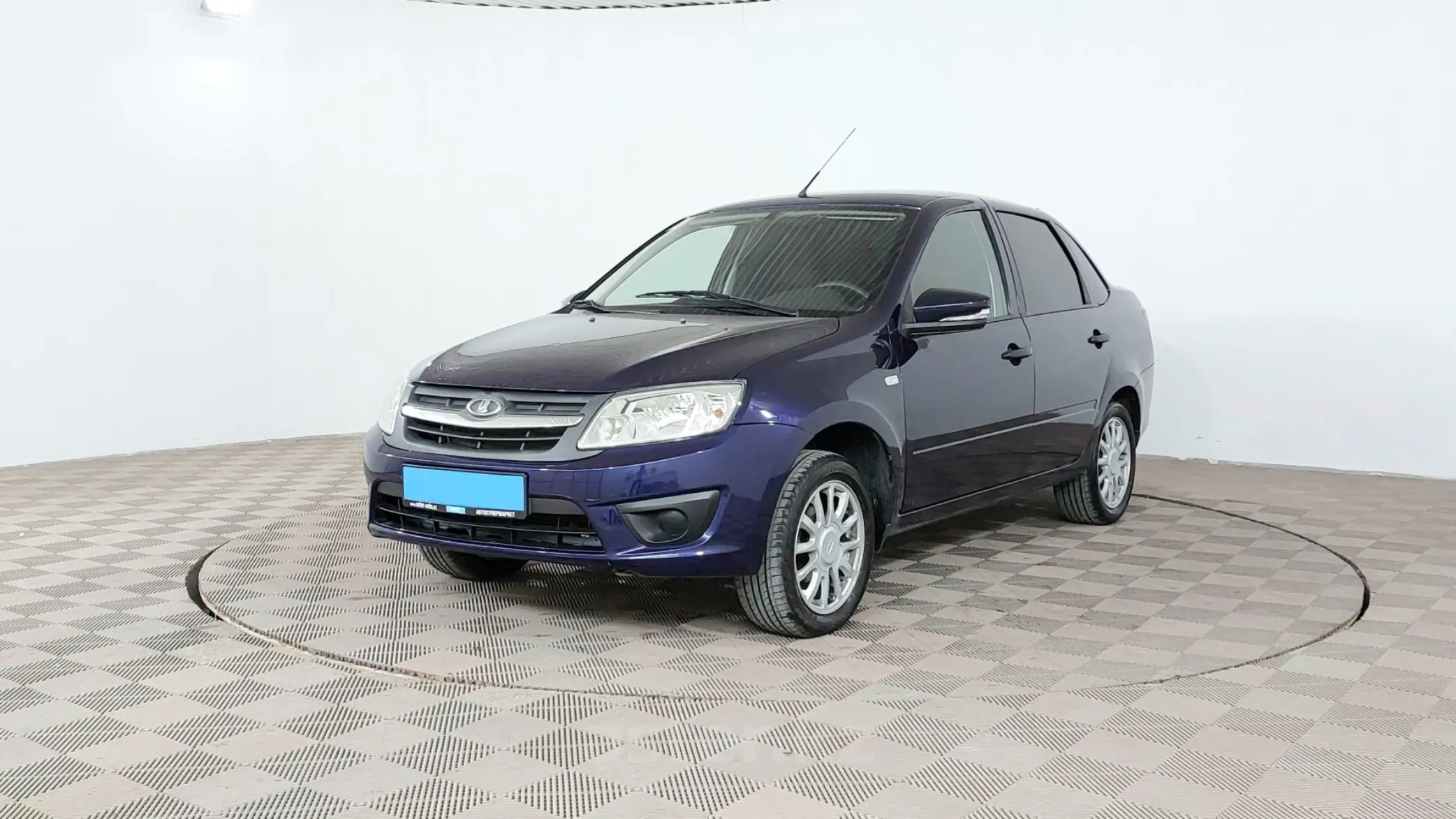 LADA (ВАЗ) Granta 2015