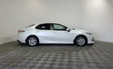 Toyota Camry 2018 года за 14 700 000 тг. в Алматы фото 4