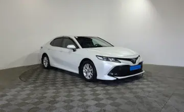 Toyota Camry 2018 года за 14 700 000 тг. в Алматы фото 3