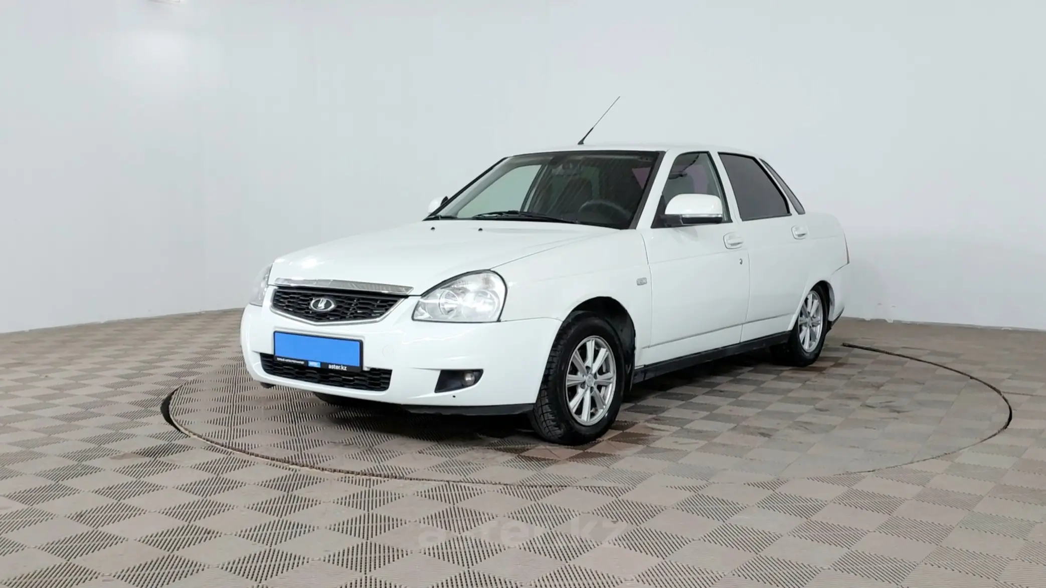 LADA (ВАЗ) Priora 2014