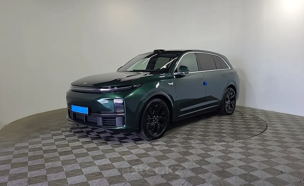 2023 LiXiang L7