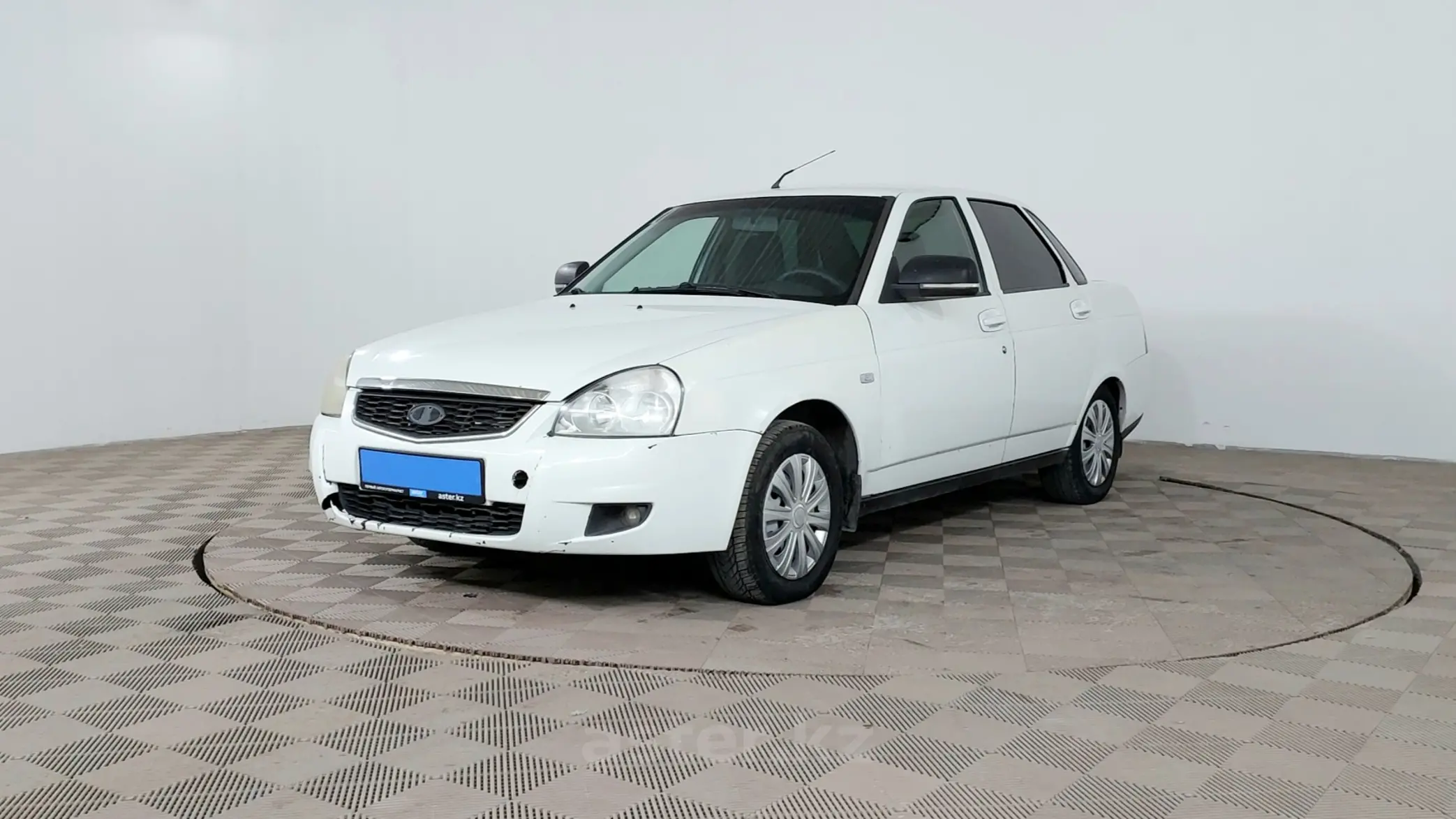 LADA (ВАЗ) Priora 2013