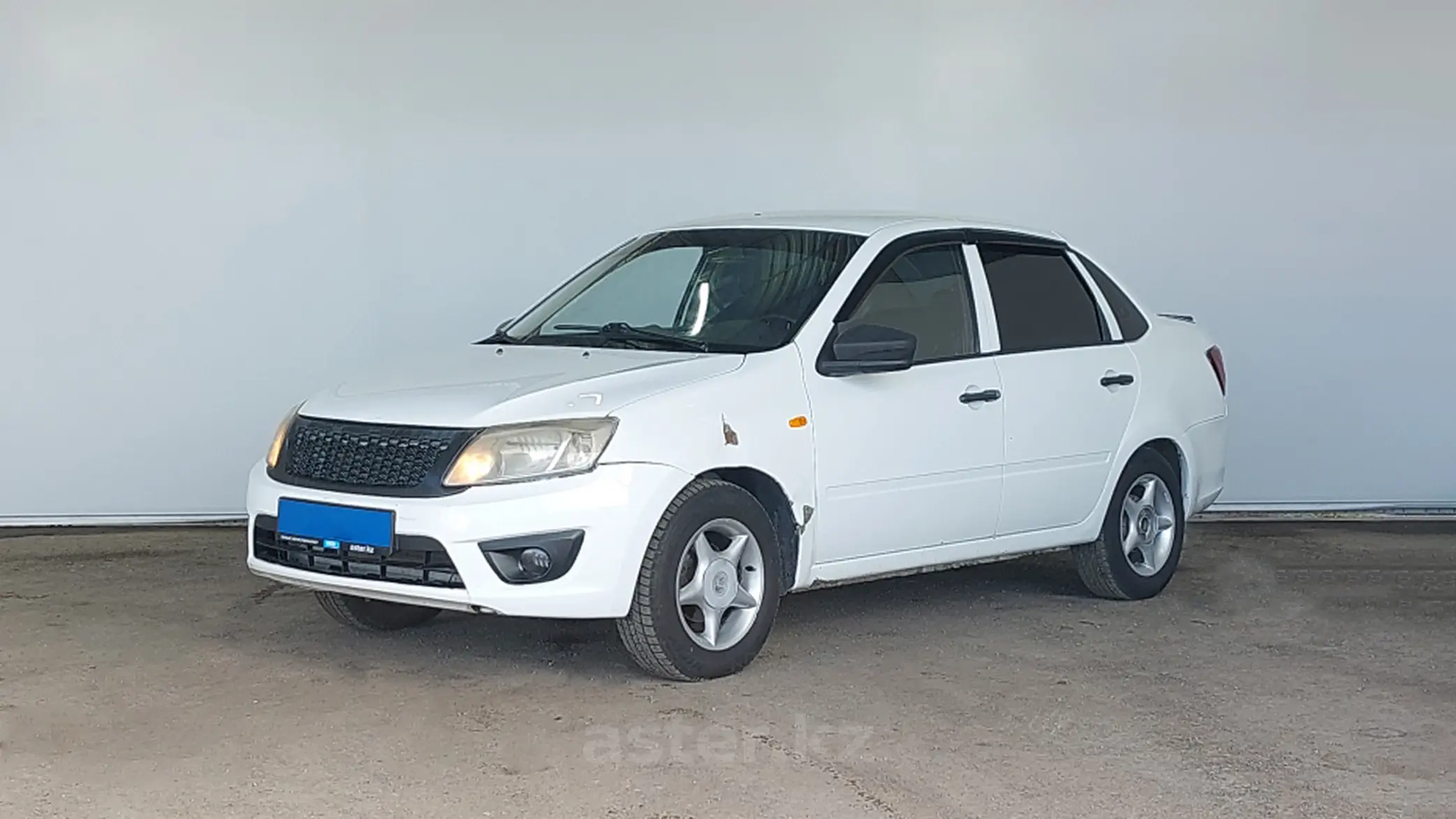 LADA (ВАЗ) Granta 2015