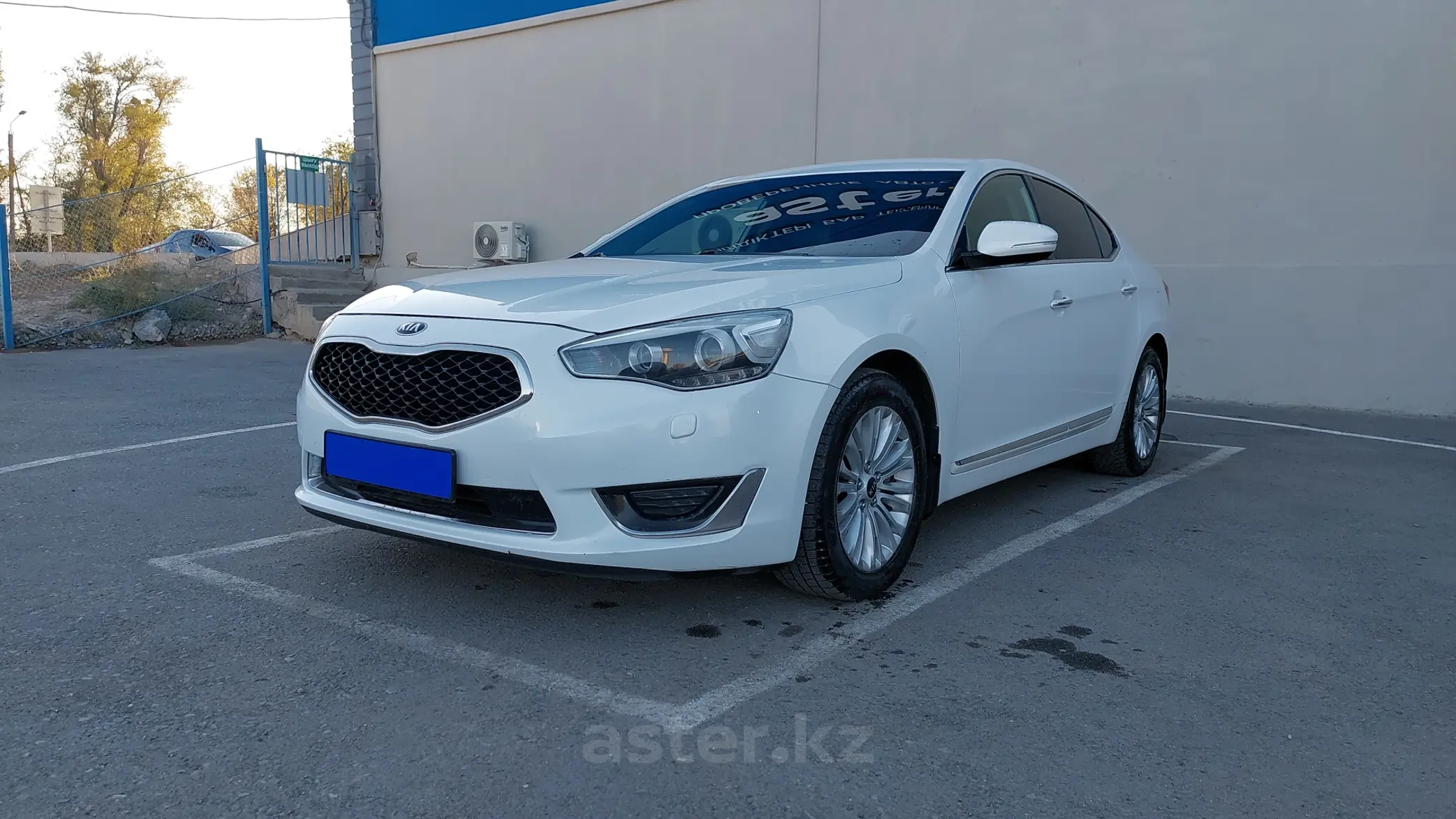 Kia Cadenza 2015