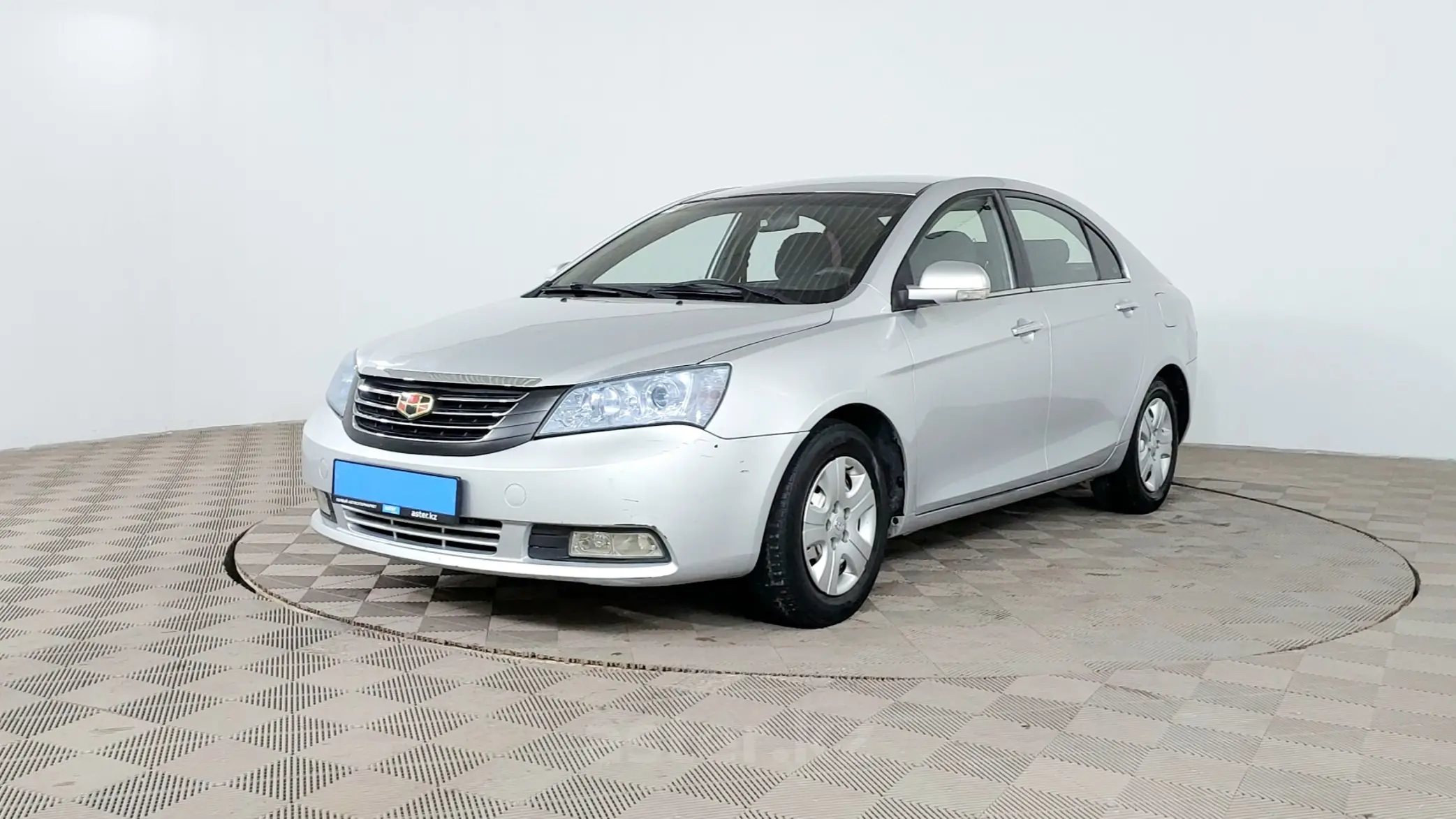 Geely Emgrand EC7 2013