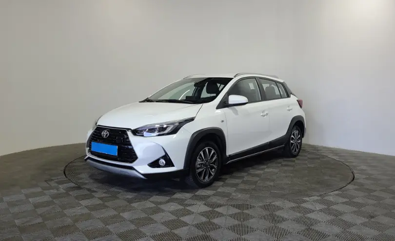 Toyota Yaris 2023 года за 11 703 000 тг. в Алматы