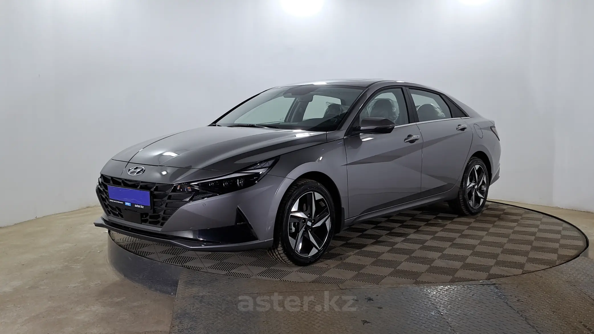 Hyundai Elantra 2022