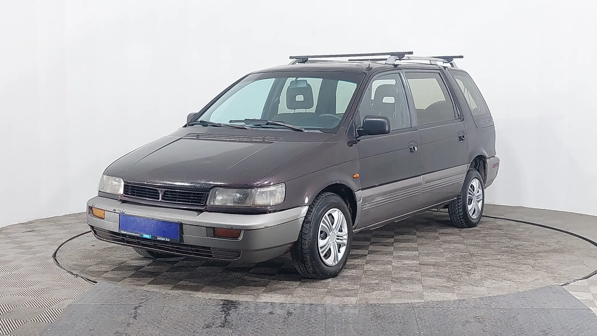 Mitsubishi Space Wagon 1993