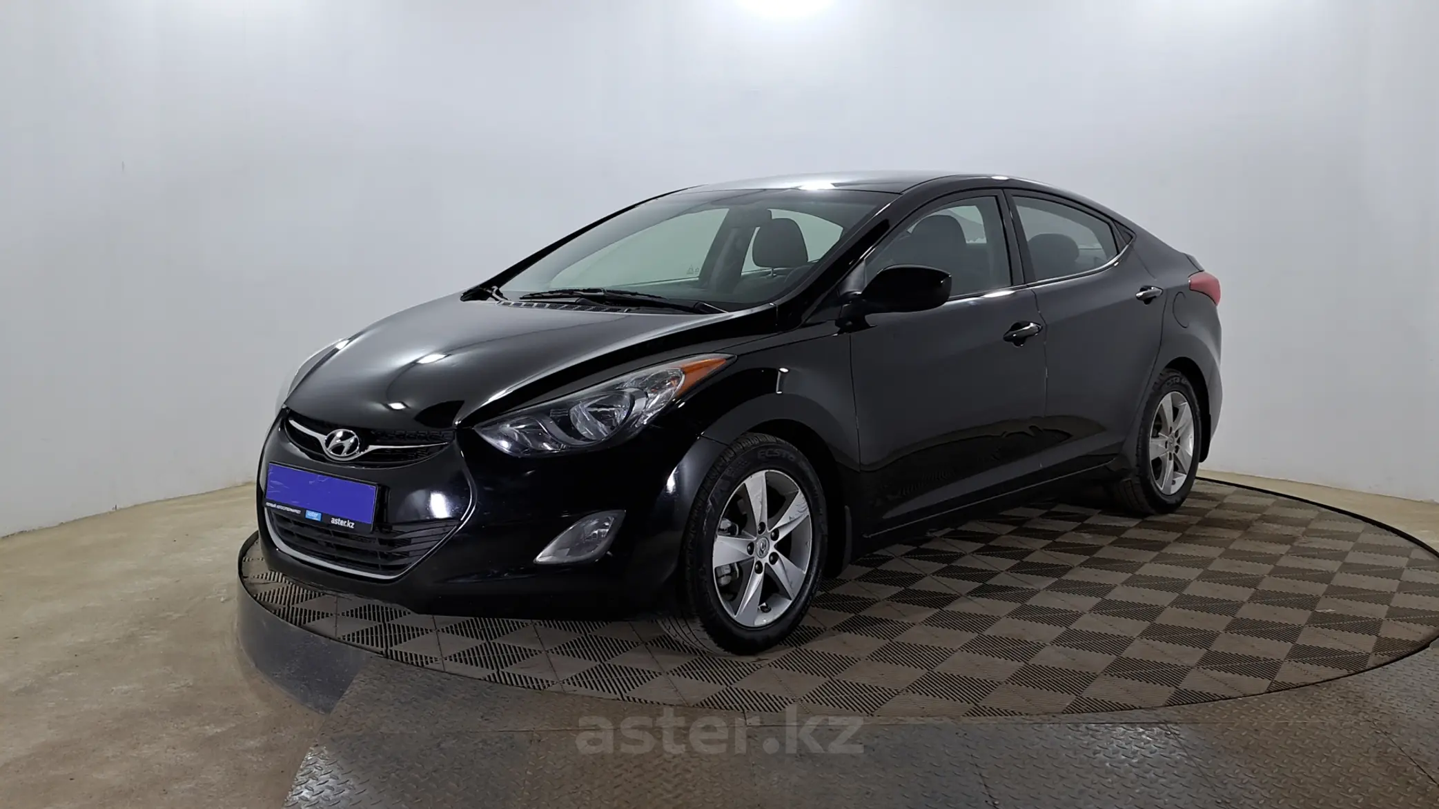 Hyundai Elantra 2013