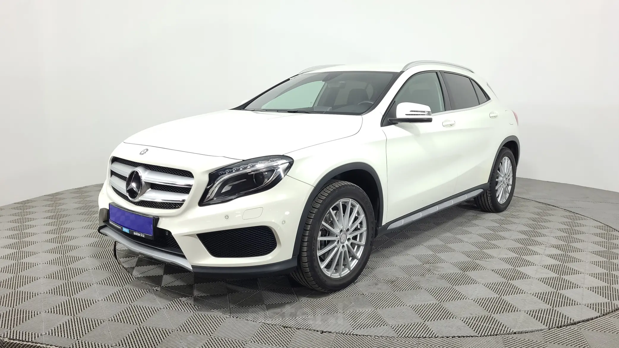 Mercedes-Benz GLA 2015