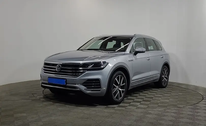 Volkswagen Touareg 2018 года за 19 990 000 тг. в Алматы