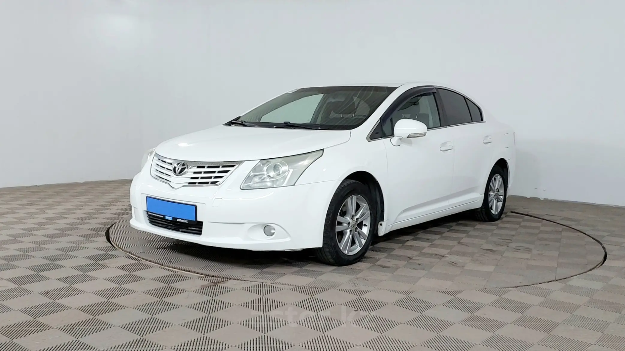 Toyota Avensis 2011