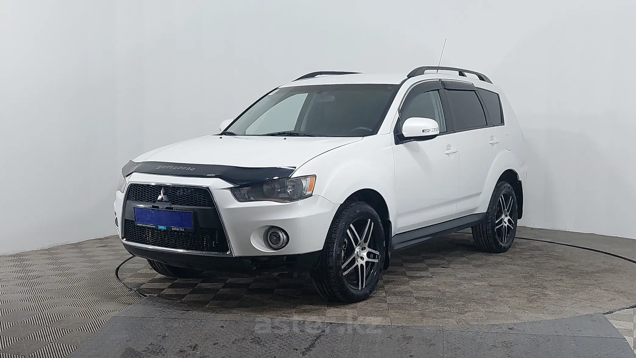 Mitsubishi Outlander 2011