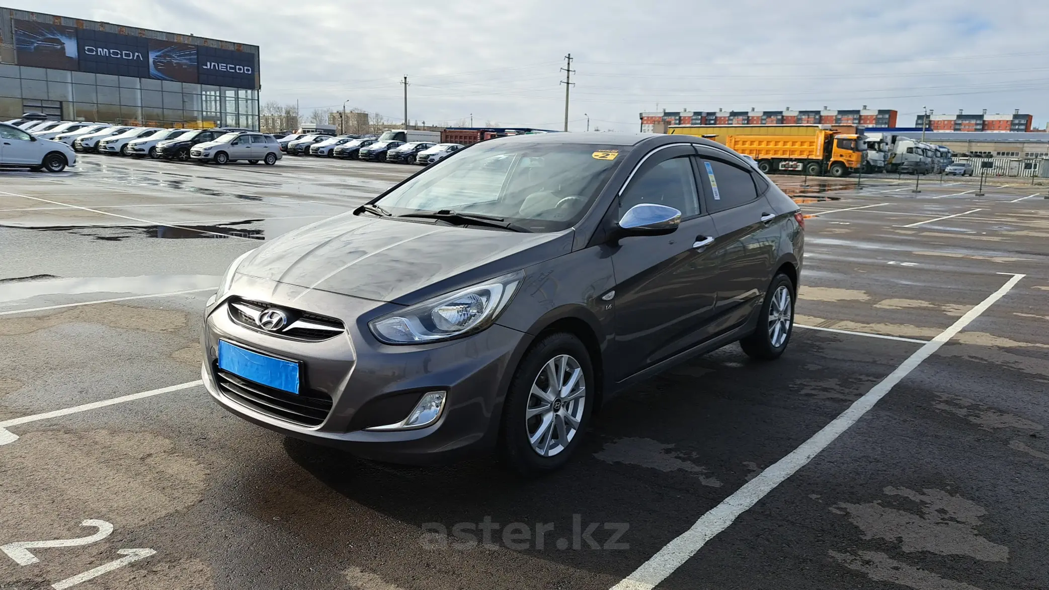 Hyundai Accent 2013