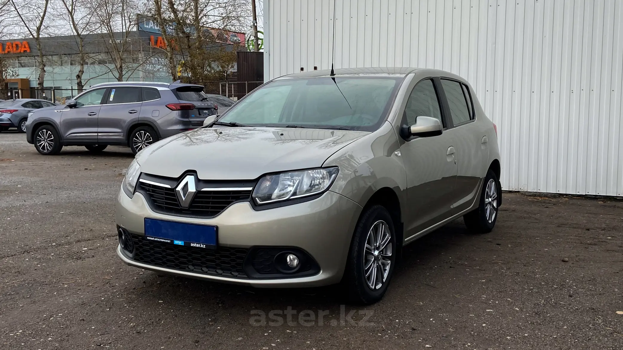 Renault Sandero 2015