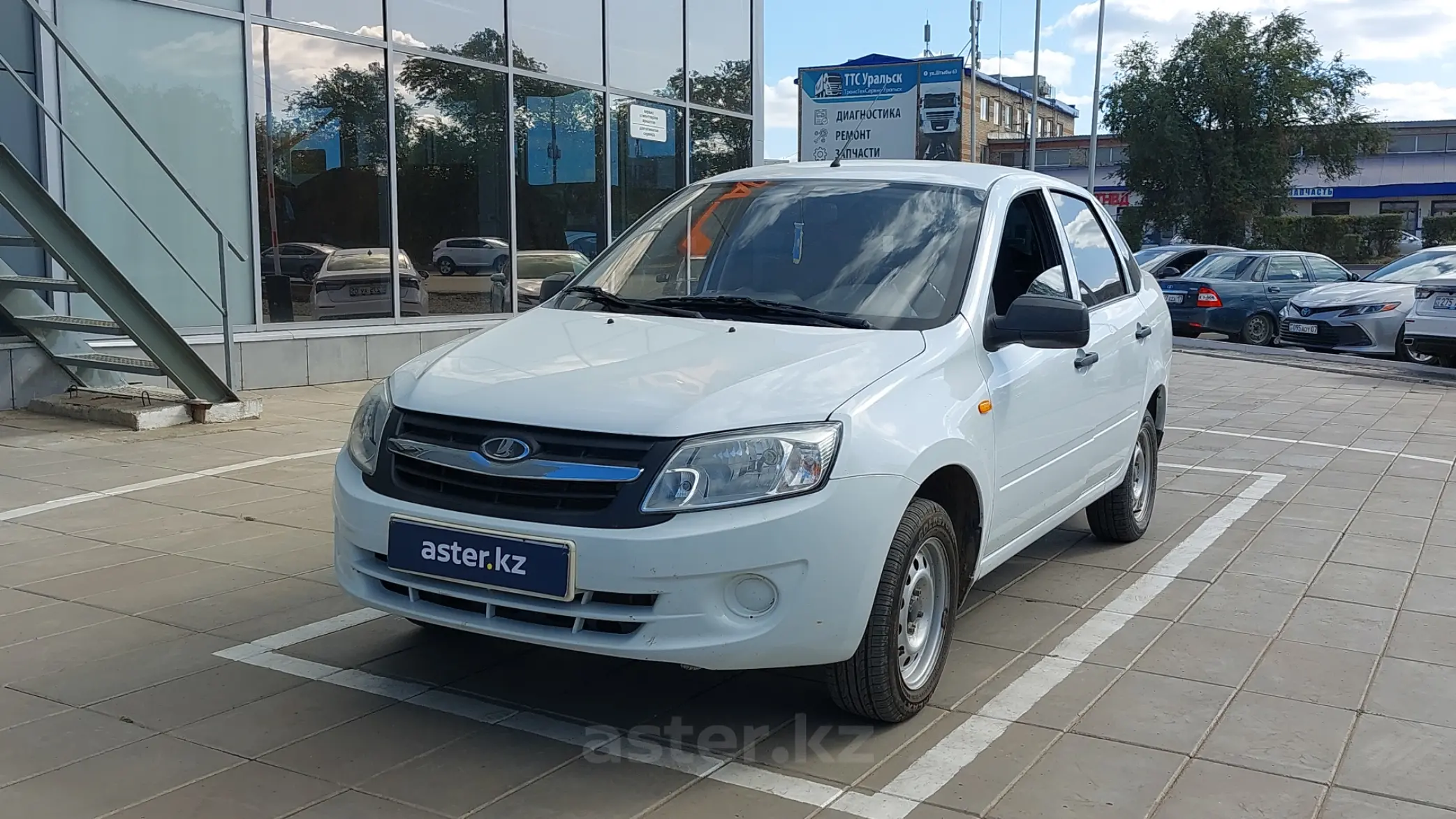 LADA (ВАЗ) Granta 2013