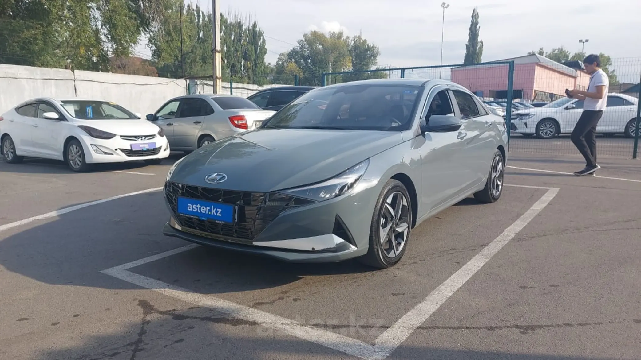 Hyundai Elantra 2023