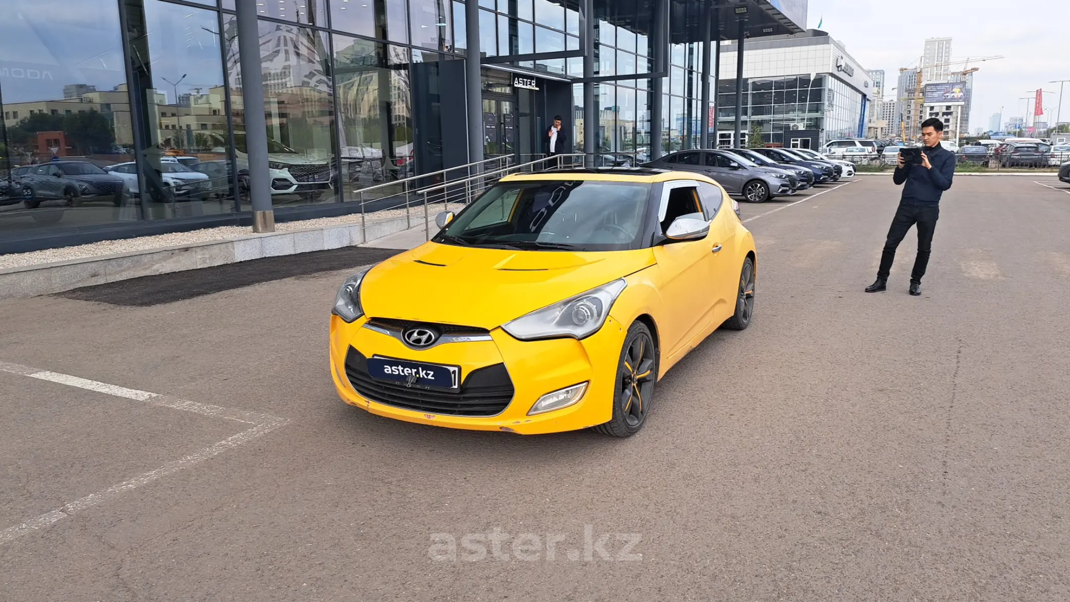 Hyundai Veloster 2012