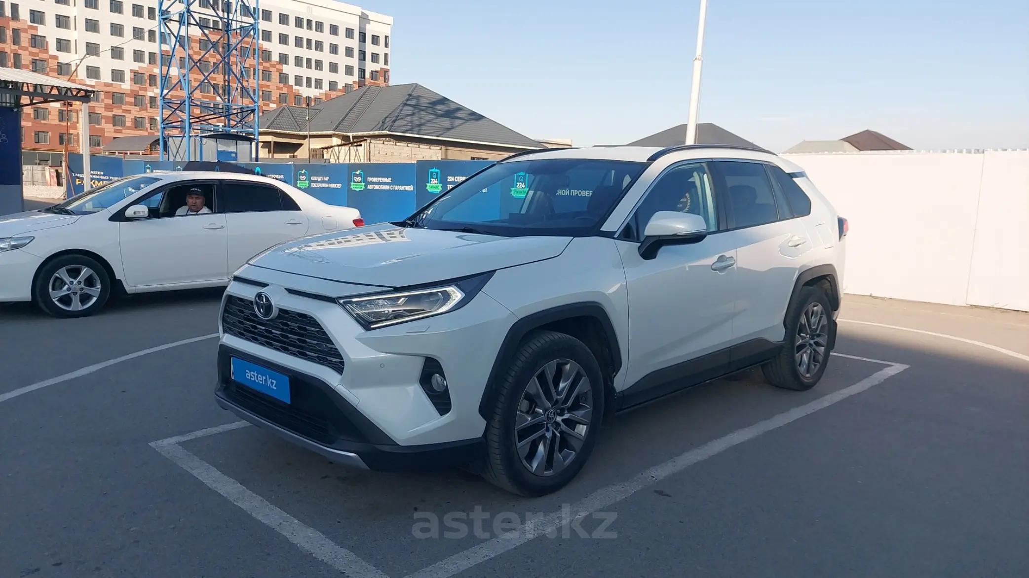 Toyota RAV4 2021