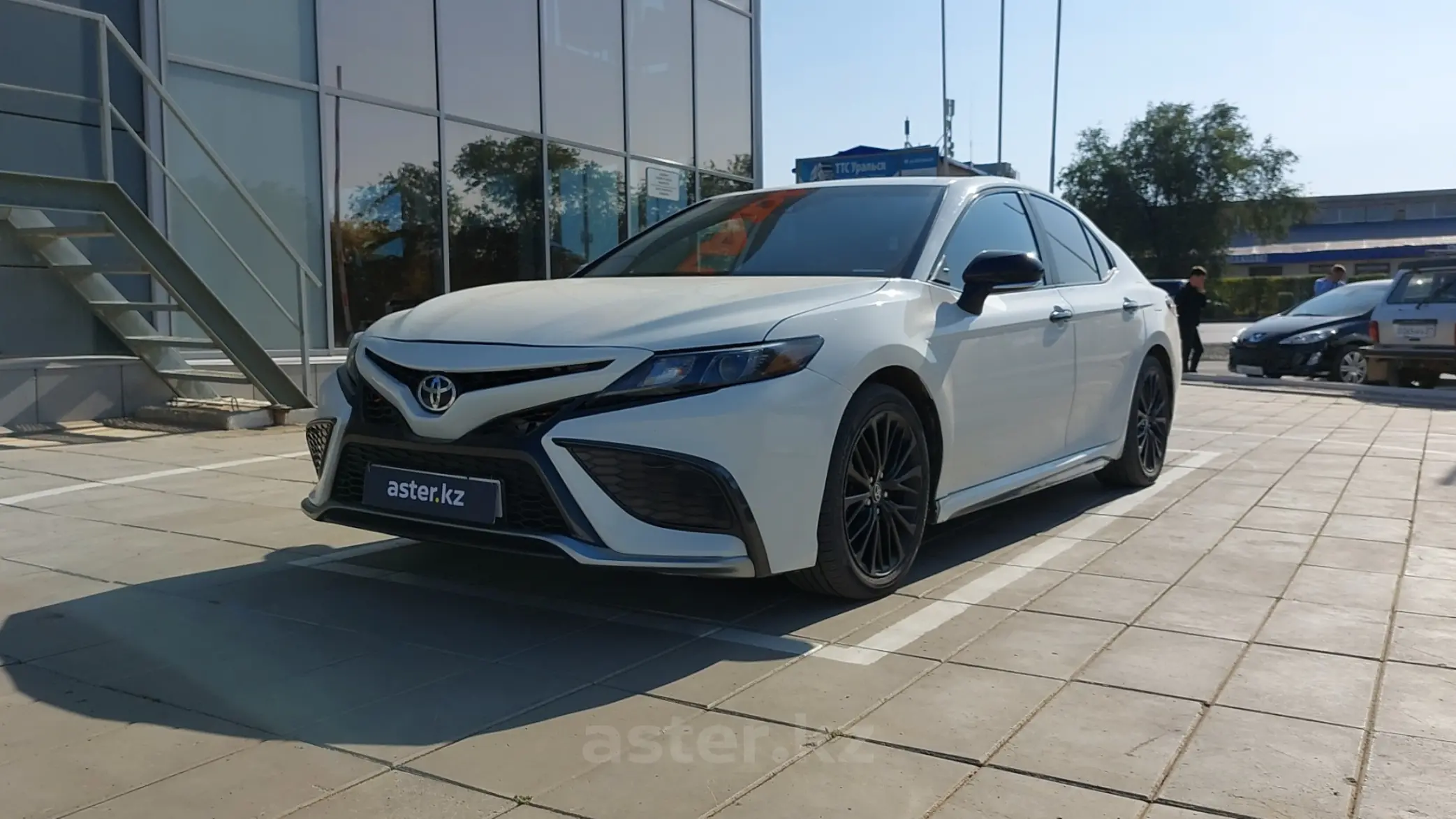 Toyota Camry 2021