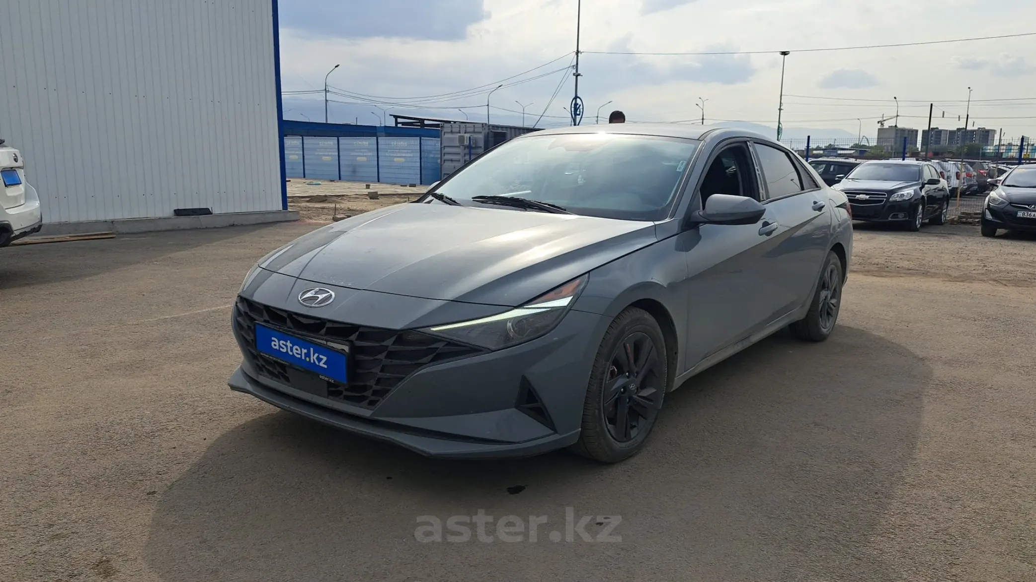 Hyundai Elantra 2022