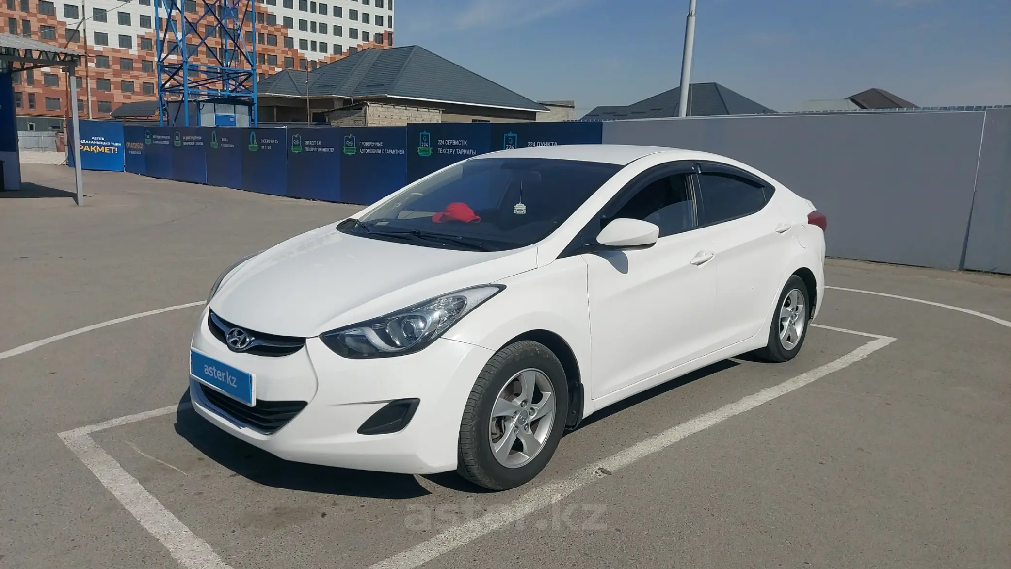 Hyundai Elantra 2013