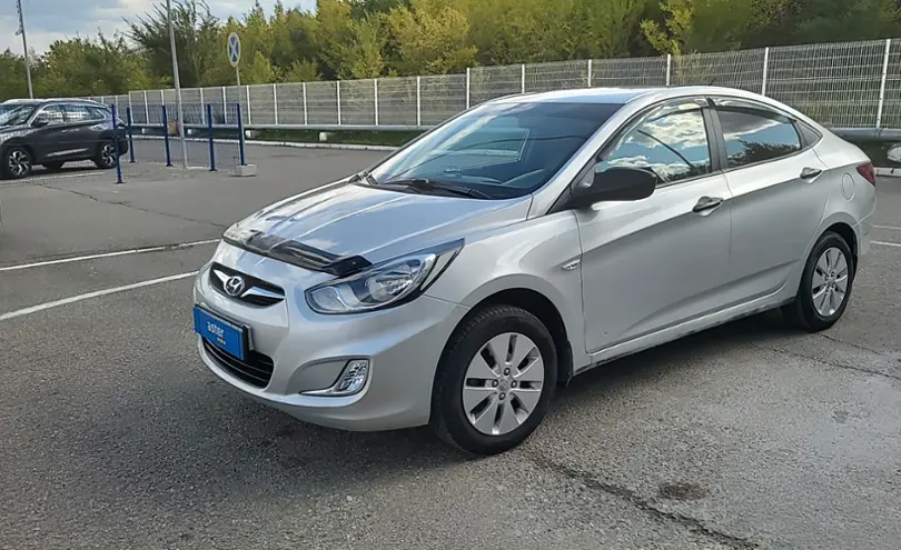 Hyundai Accent 2014