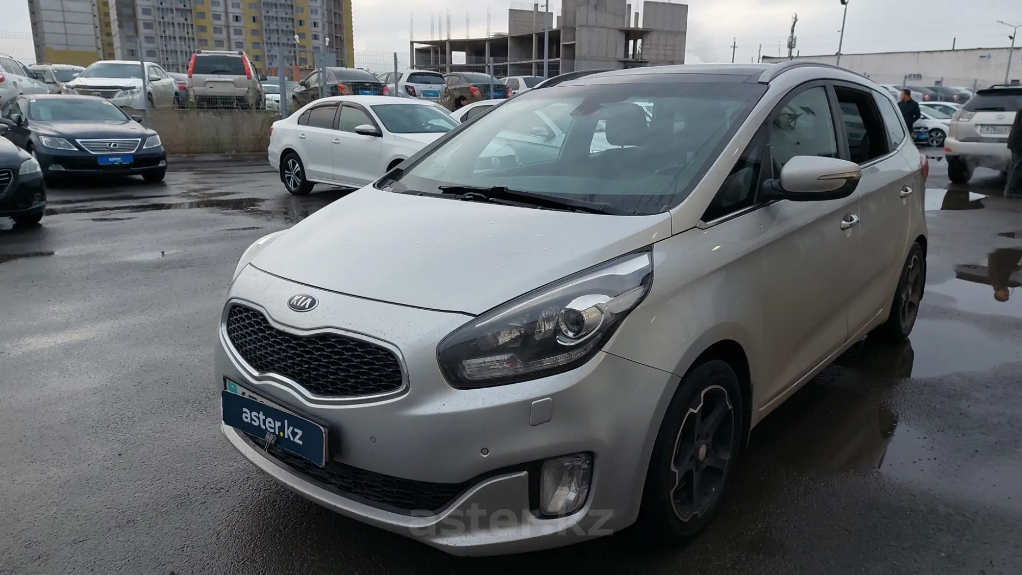 Kia Carens 2013