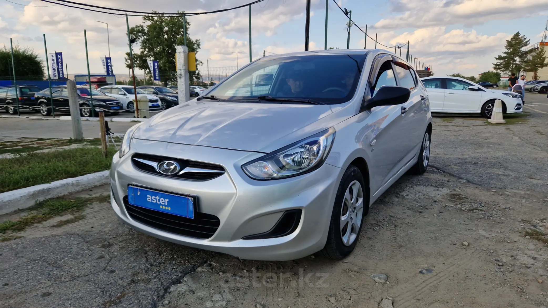 Hyundai Accent 2013