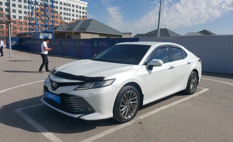 Toyota Camry 2019 года за 17 000 000 тг. в Шымкент