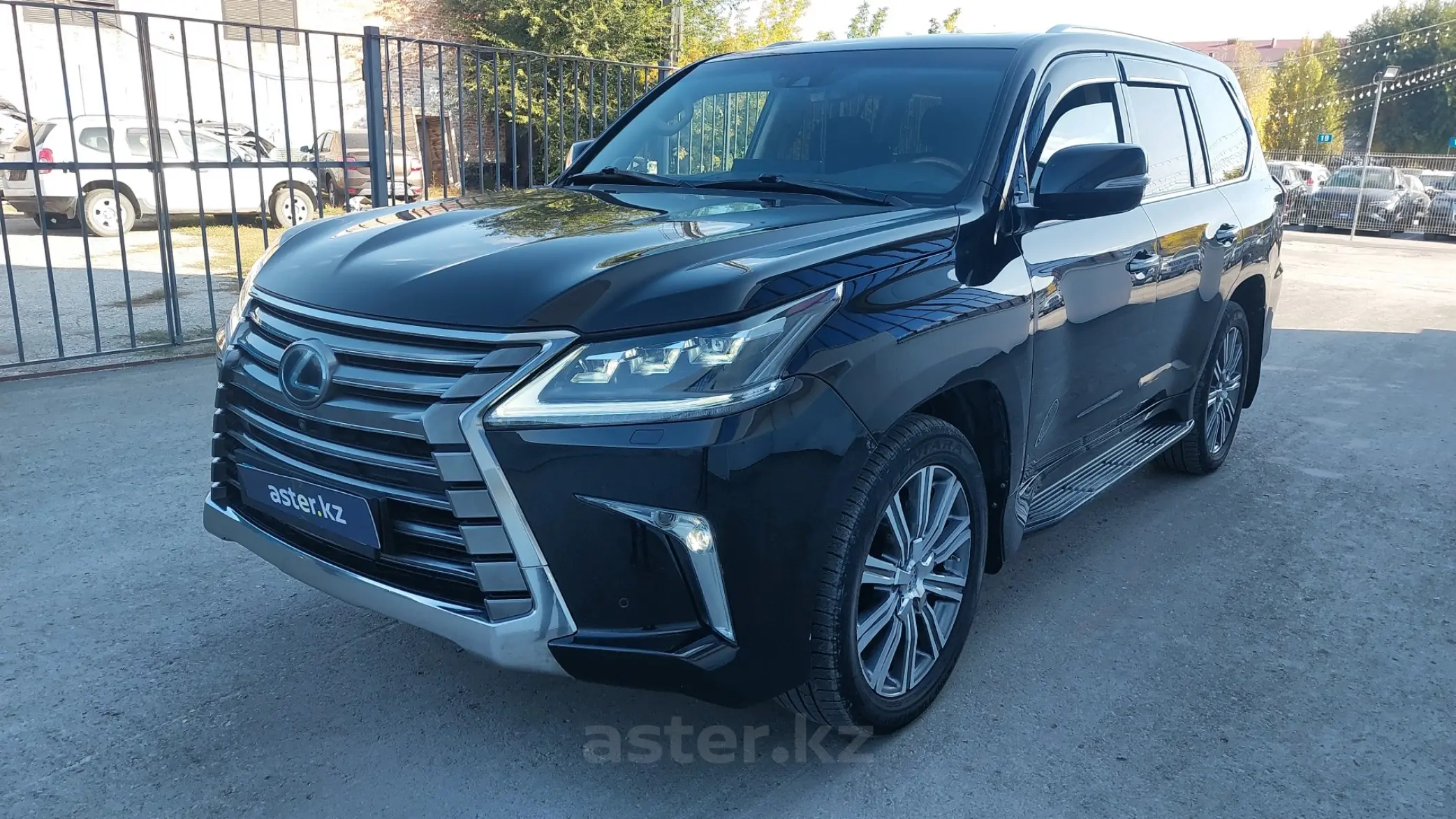 Lexus LX 2016