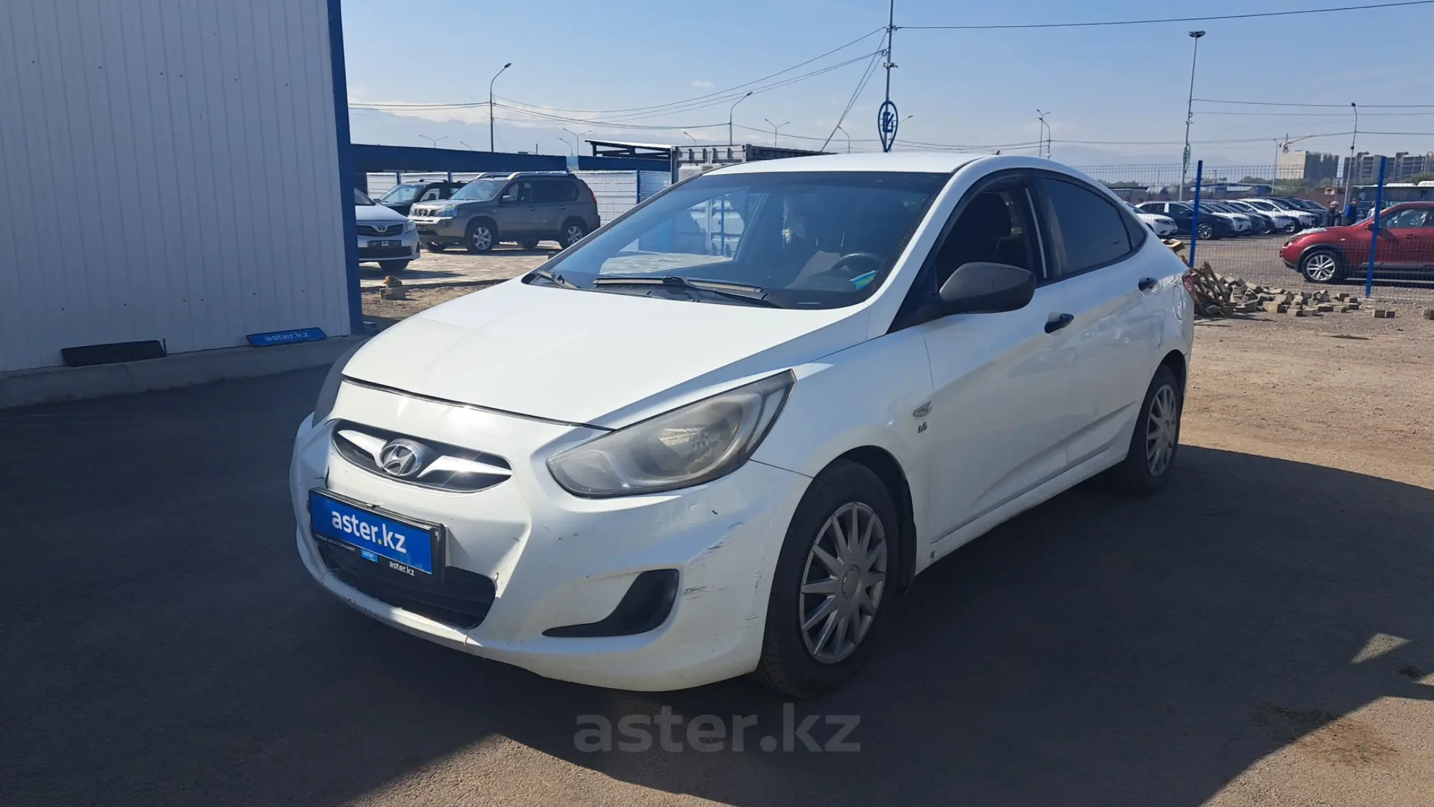 Hyundai Accent 2012