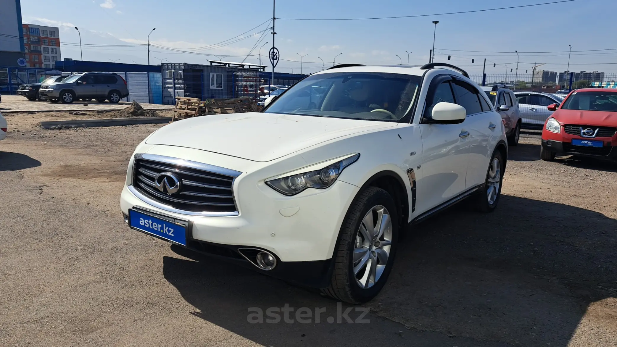 Infiniti QX70 2014