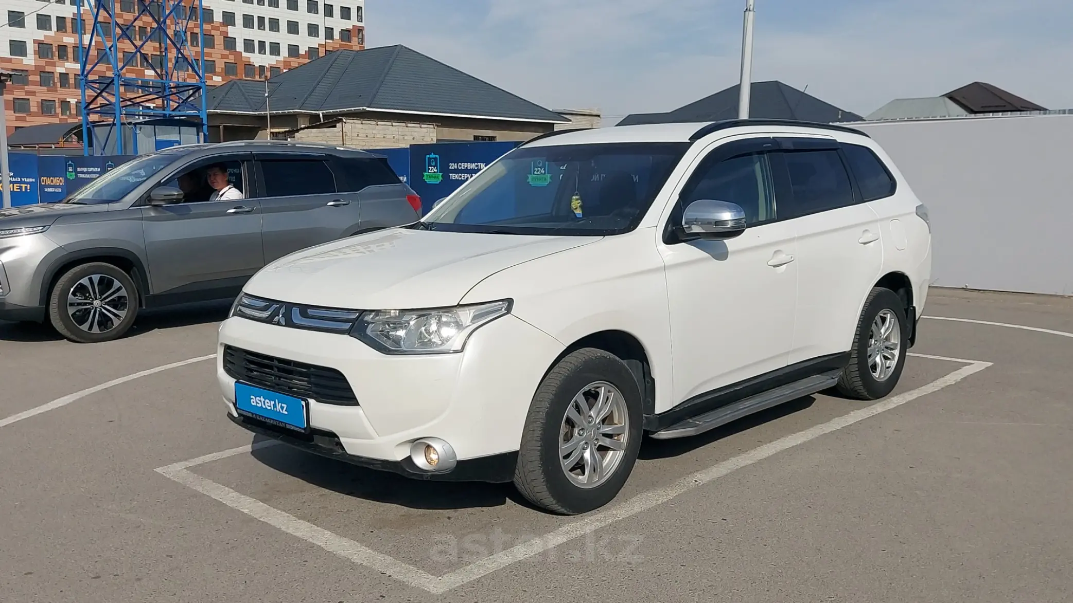 Mitsubishi Outlander 2013