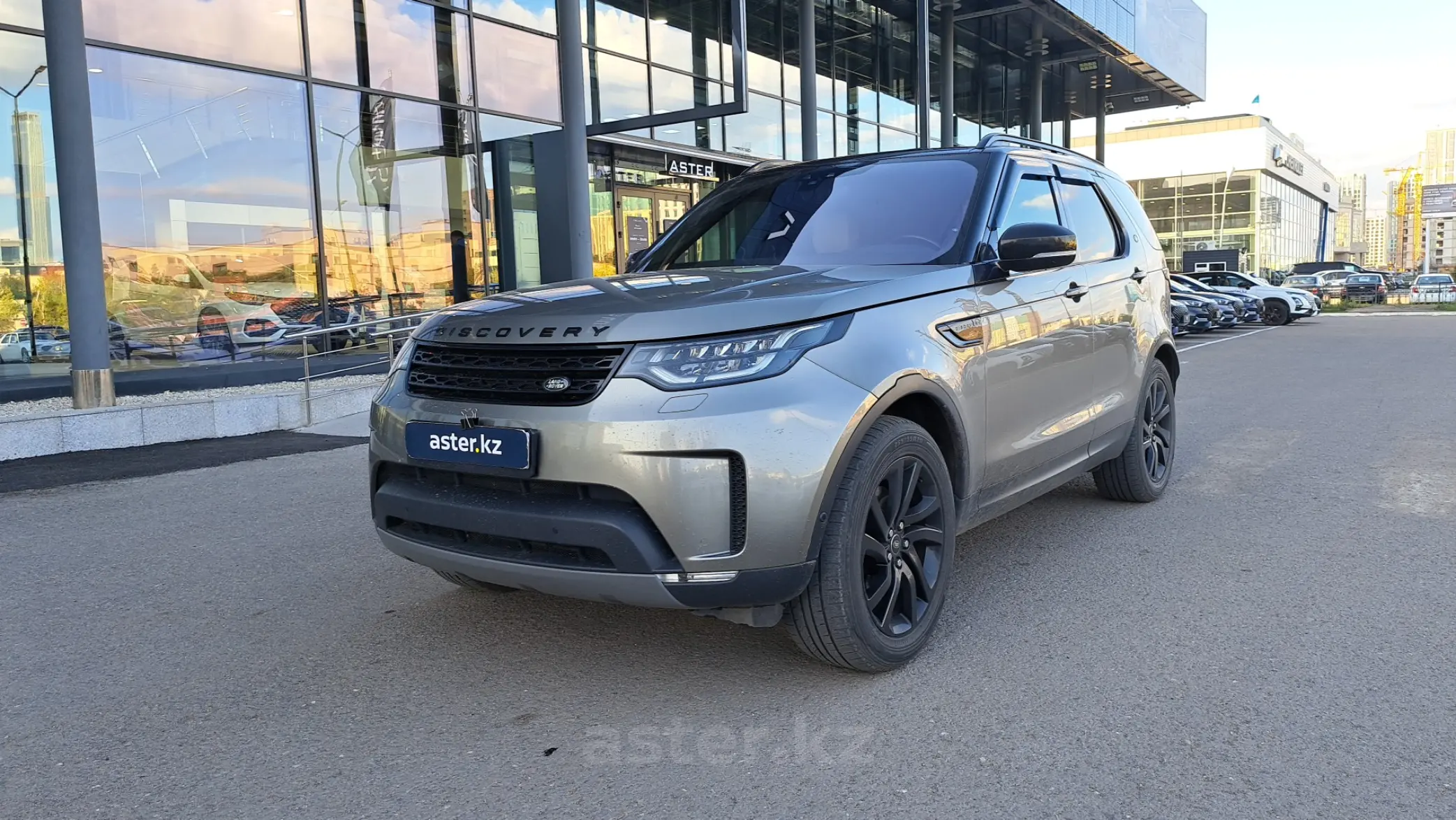 Land Rover Discovery 2020