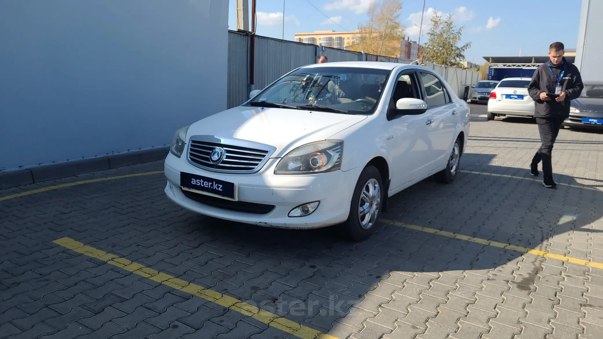 Geely SC7 2013