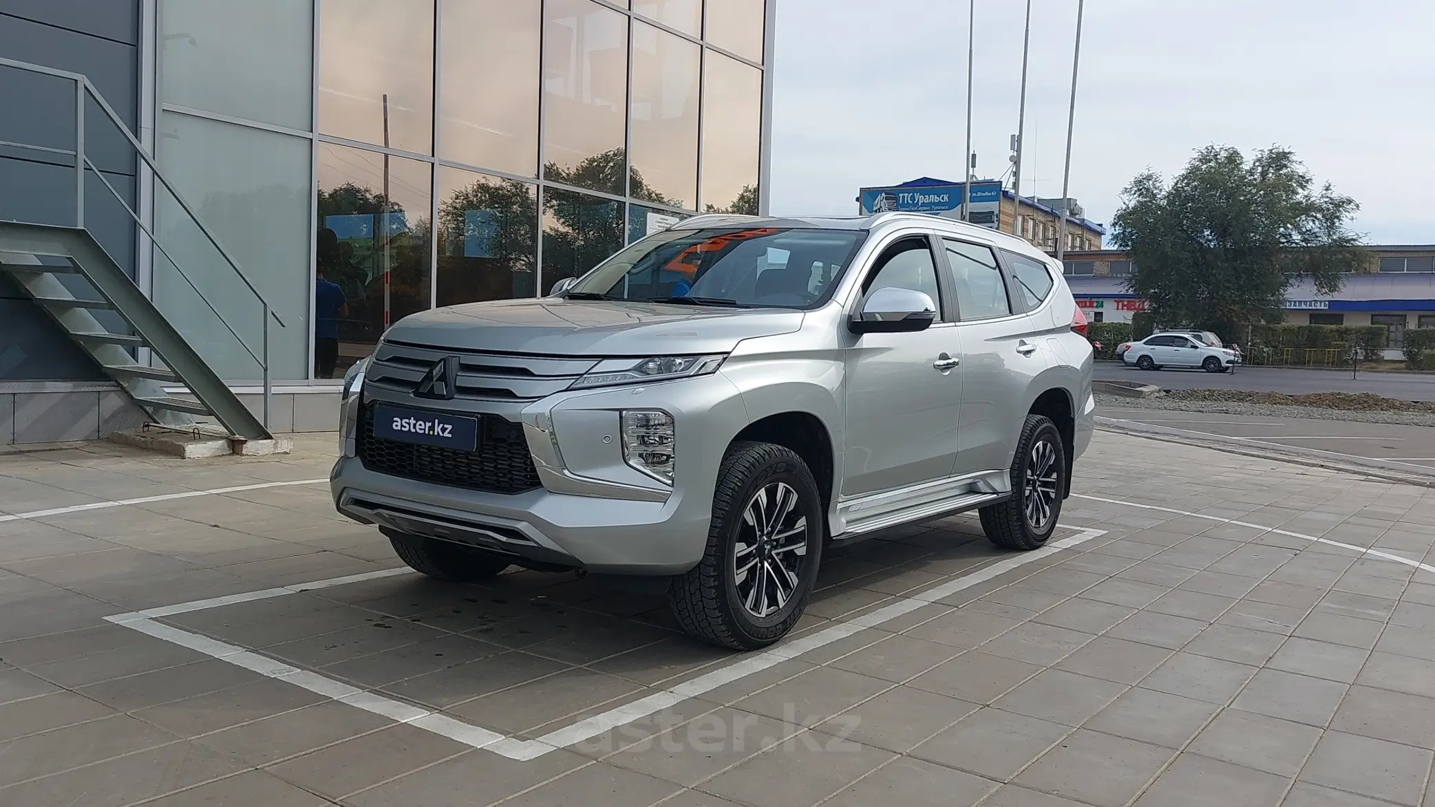 Mitsubishi Pajero Sport 2022