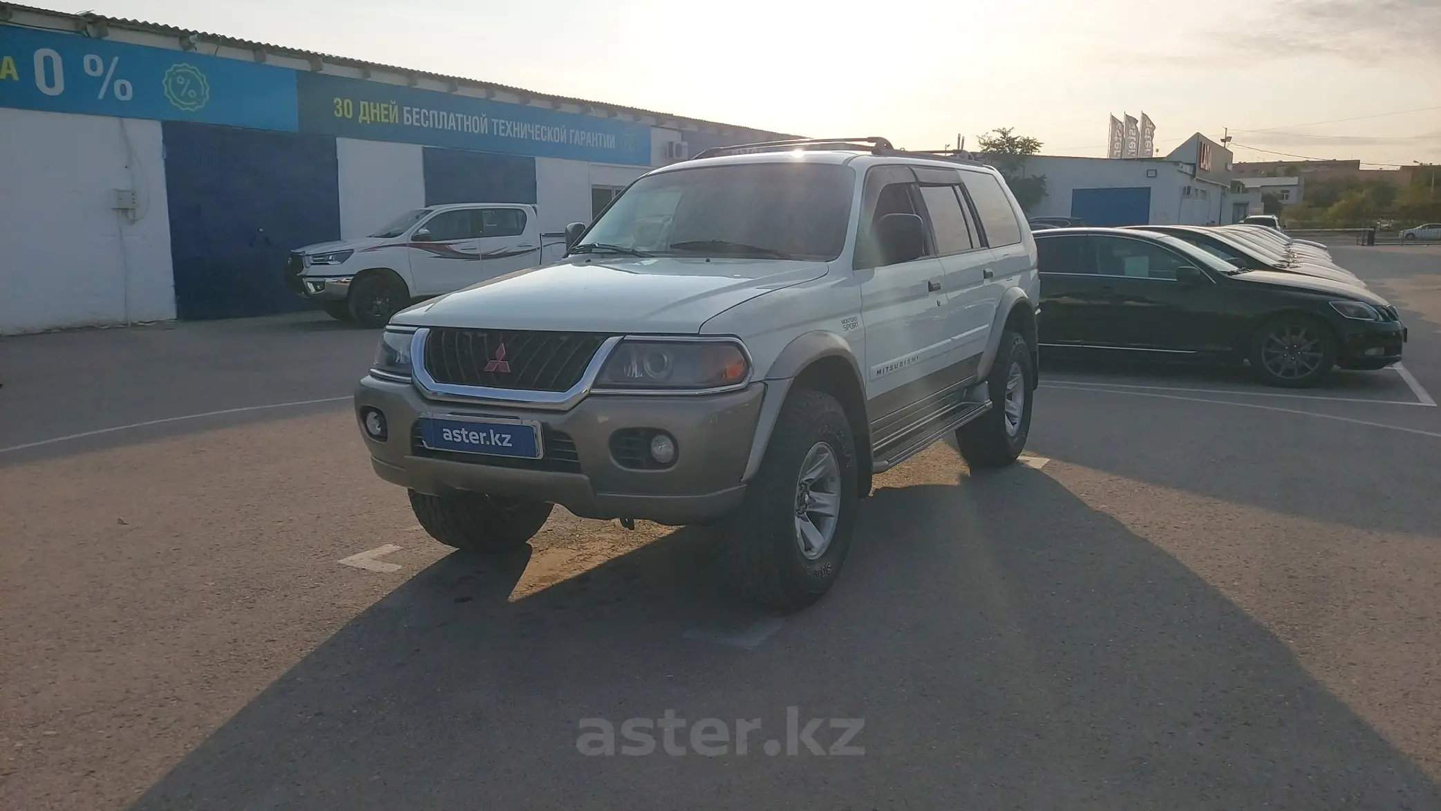 Mitsubishi Montero Sport 2000