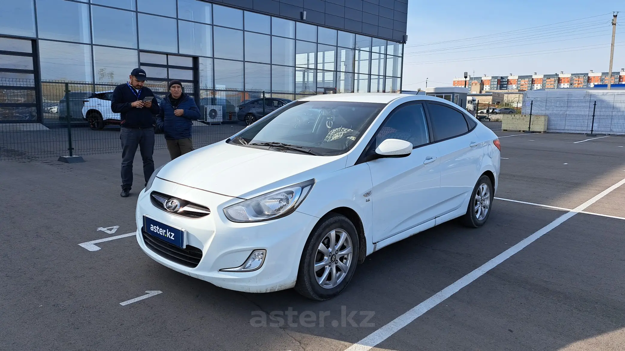 Hyundai Accent 2013